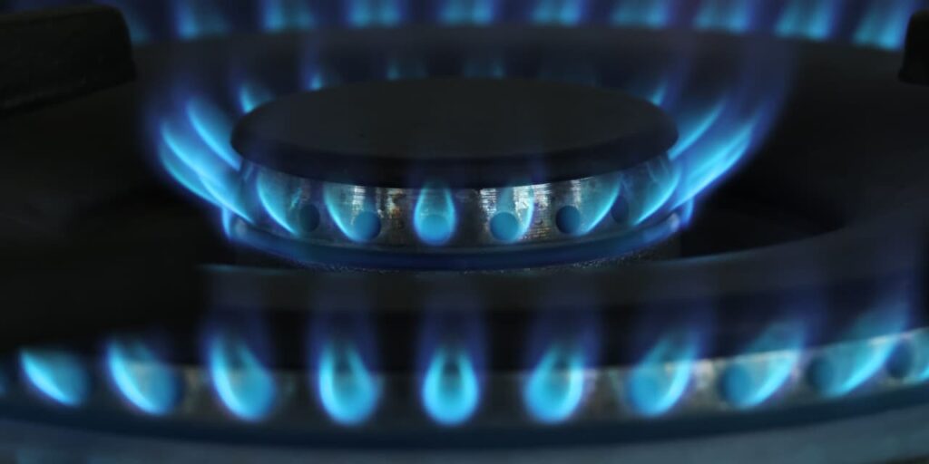 Natural-gas prices surge 10%, bouncing after Chesapeake cuts production outlook